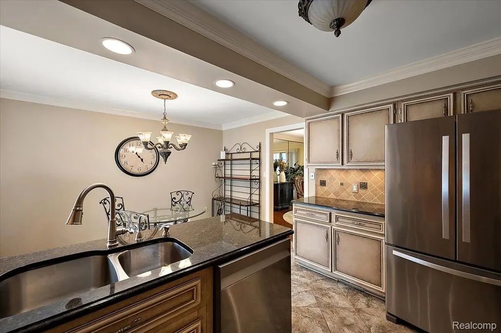 1161 Hillpointe Circle Bloomfield Hills City MI 48304