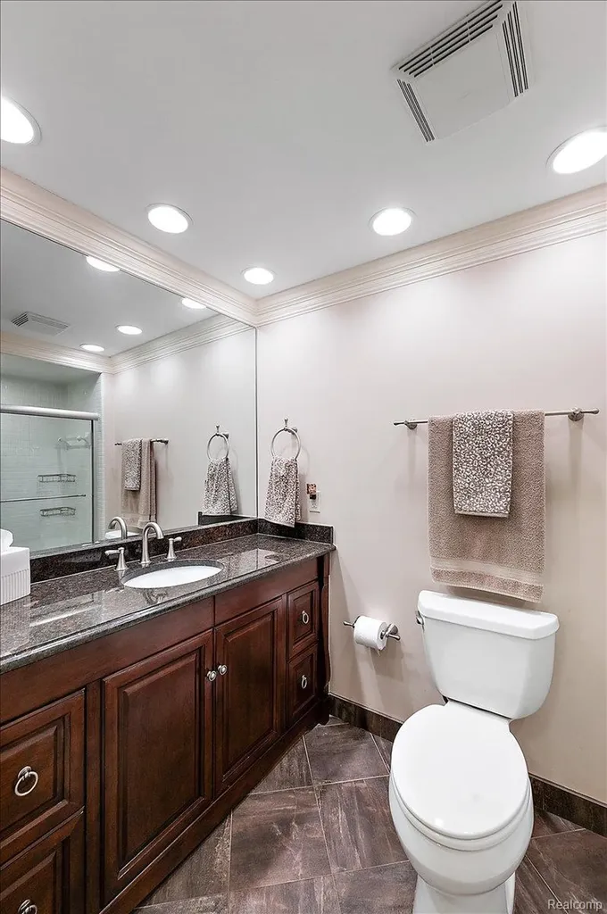 1161 Hillpointe Circle Bloomfield Hills City MI 48304
