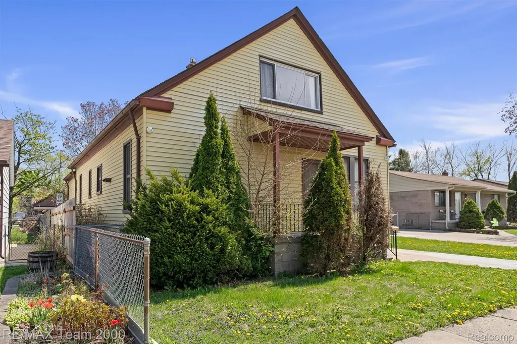 5734 N Gulley Road Dearborn City MI 48127