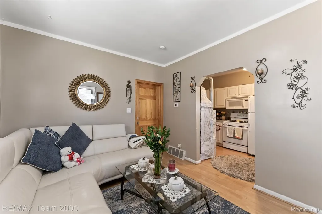 5734 N Gulley Road Dearborn City MI 48127