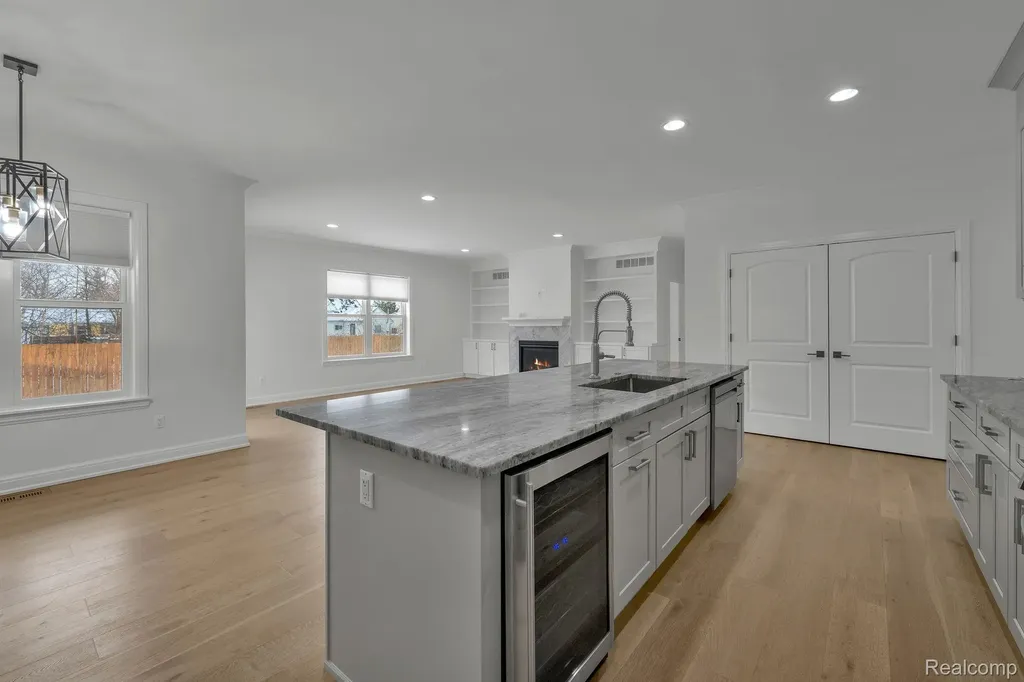 22664 Colgate Street Farmington Hills City MI 48336