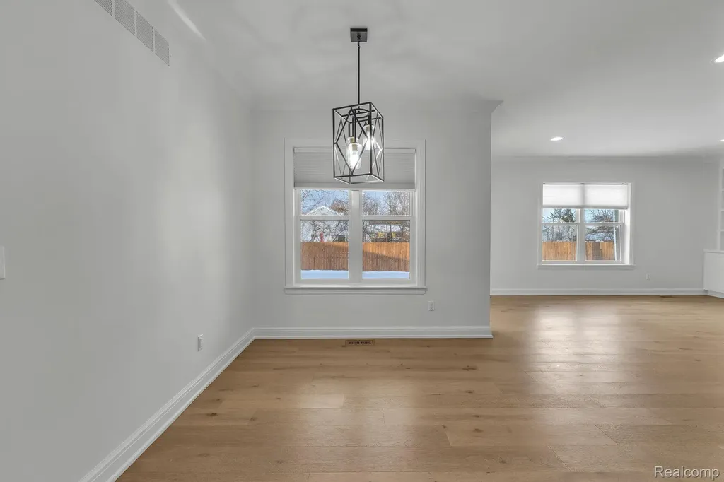 22664 Colgate Street Farmington Hills City MI 48336
