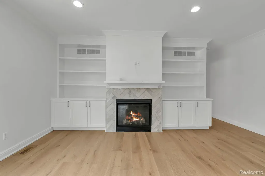 22664 Colgate Street Farmington Hills City MI 48336