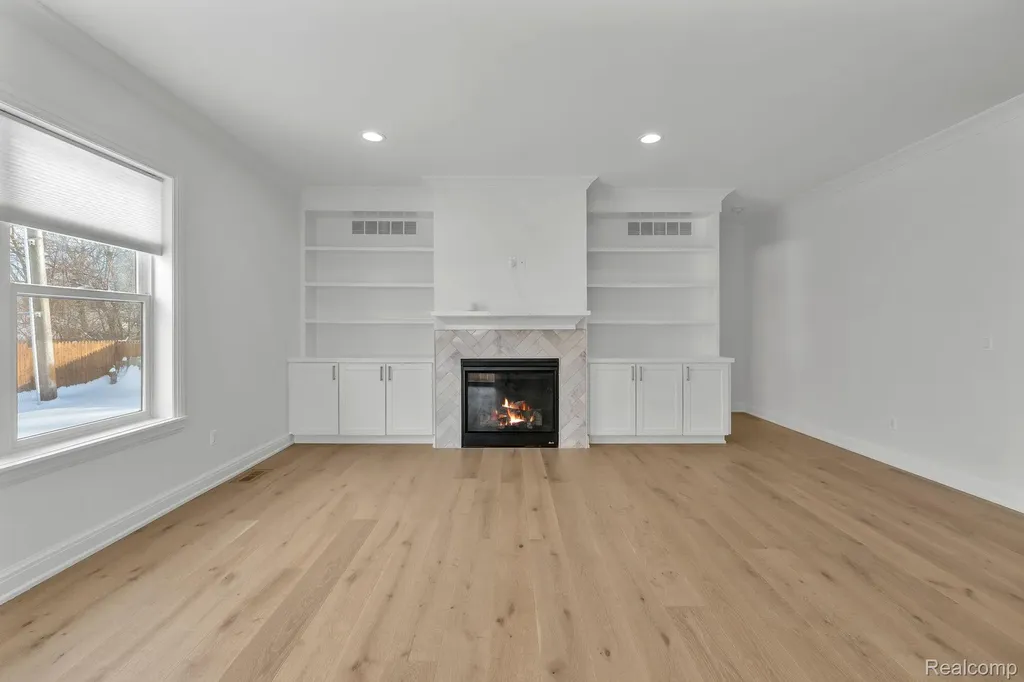 22664 Colgate Street Farmington Hills City MI 48336