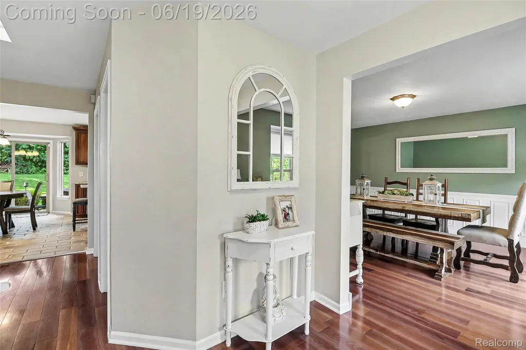 2548 Empire Court Rochester Hills City MI 48309