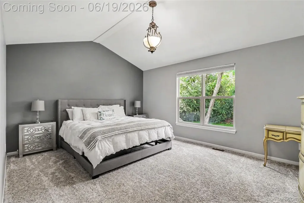 2548 Empire Court Rochester Hills City MI 48309