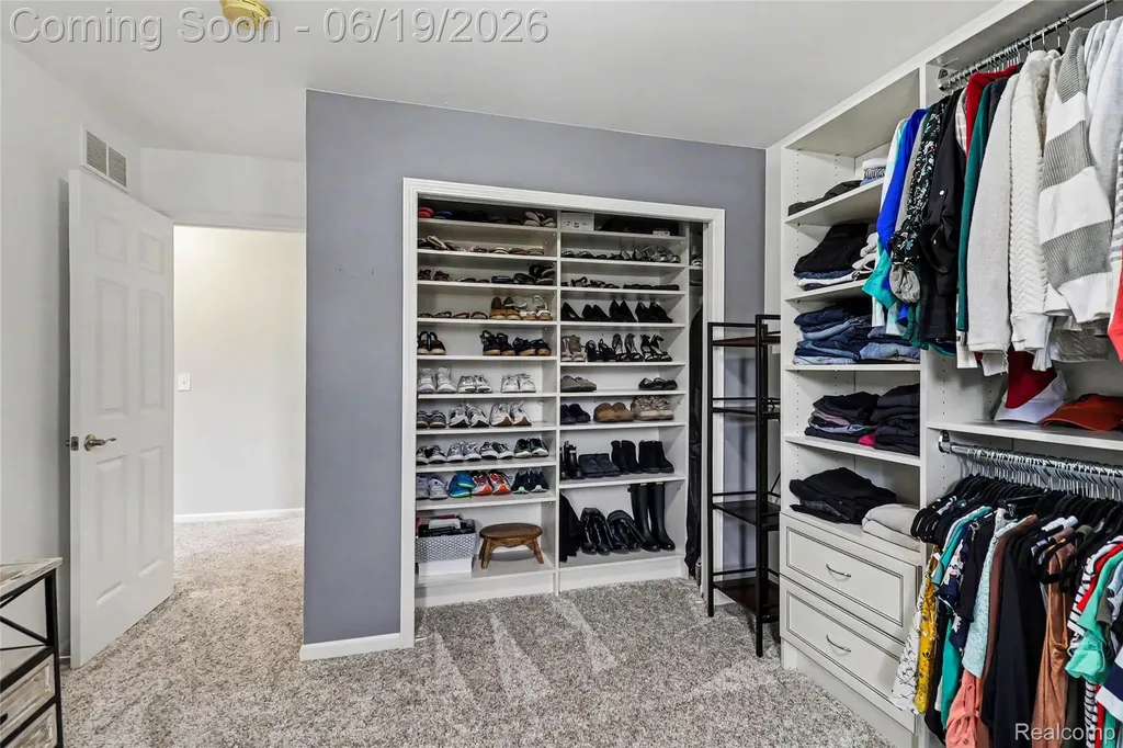 2548 Empire Court Rochester Hills City MI 48309