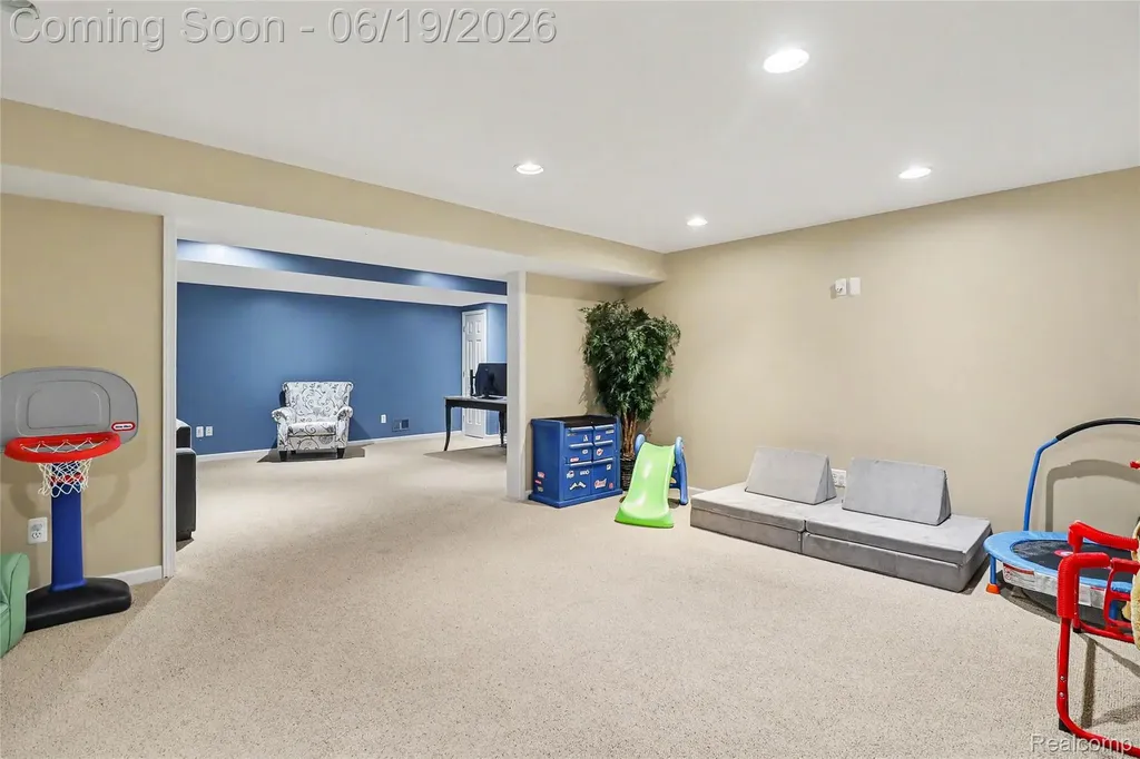 2548 Empire Court Rochester Hills City MI 48309