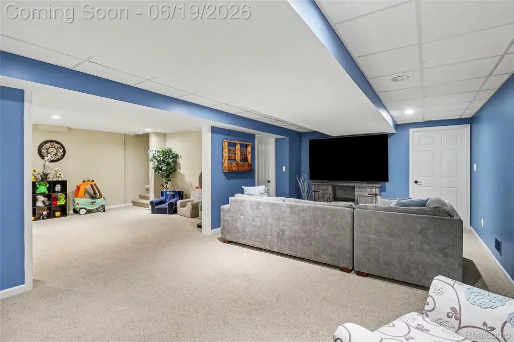 2548 Empire Court Rochester Hills City MI 48309
