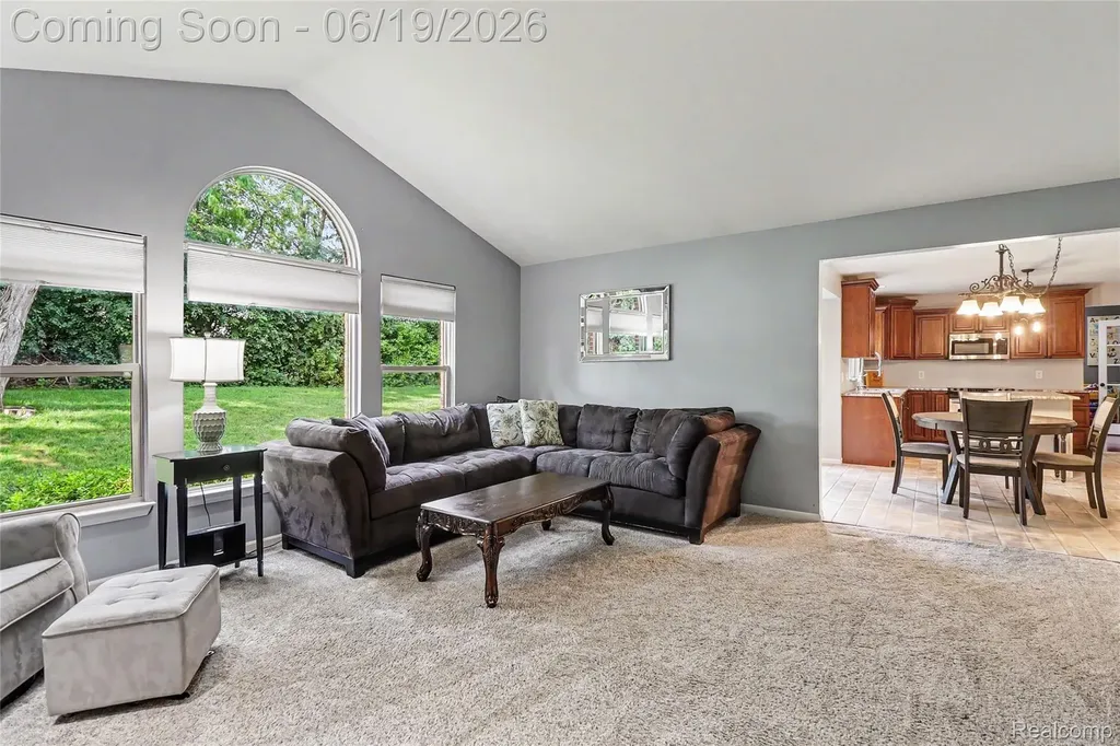 2548 Empire Court Rochester Hills City MI 48309