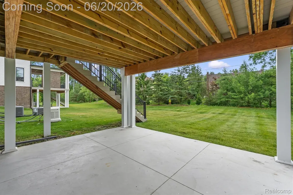 7303 Brookside Village Court Bloomfield Hills City MI 48301