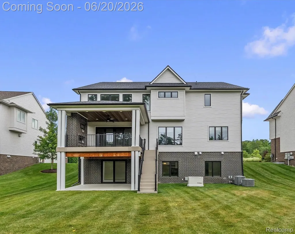 7303 Brookside Village Court Bloomfield Hills City MI 48301