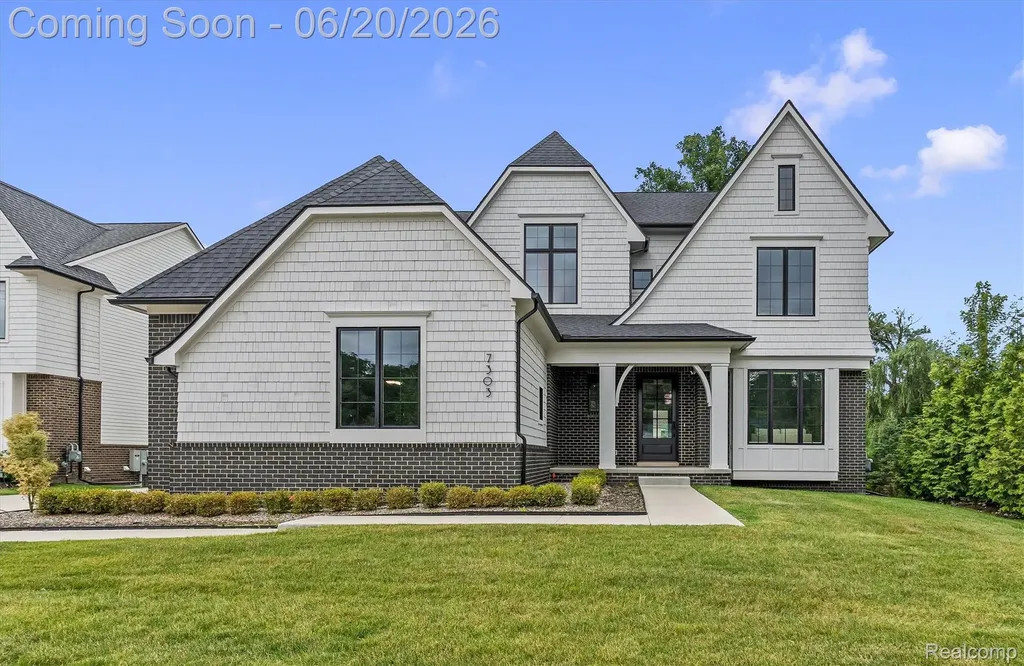 7303 Brookside Village Court Bloomfield Hills City MI 48301