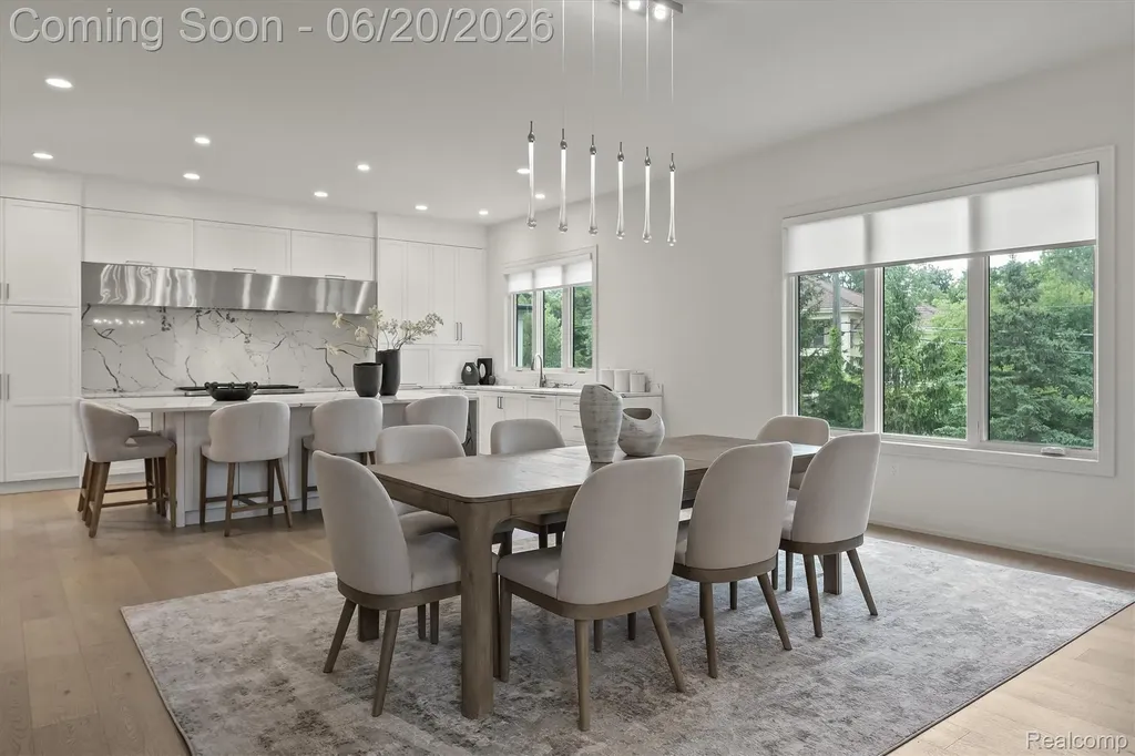 7303 Brookside Village Court Bloomfield Hills City MI 48301