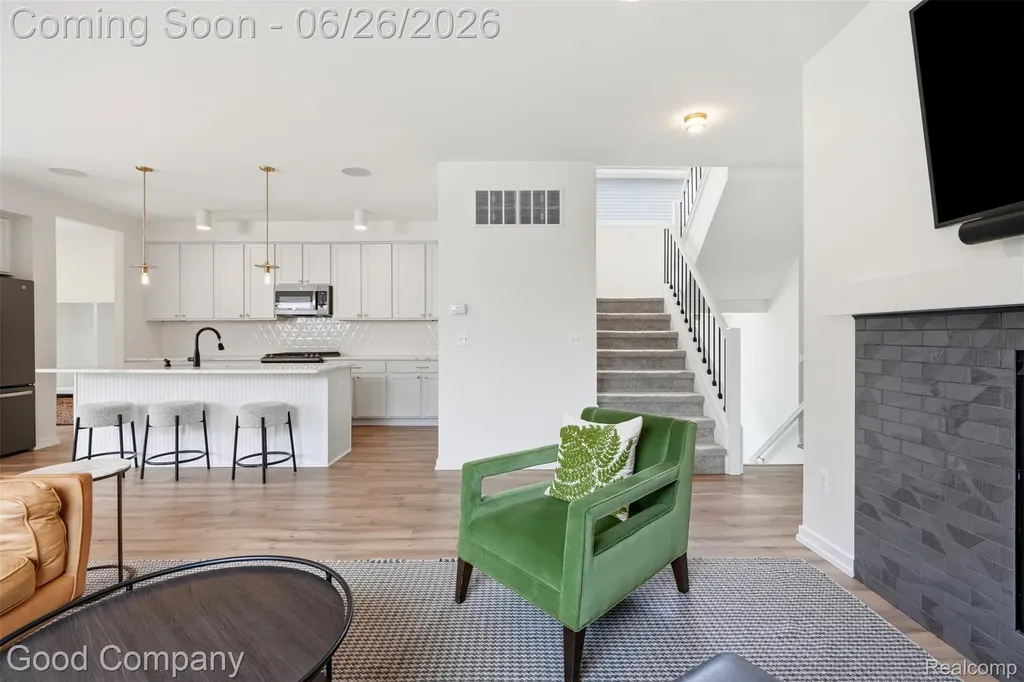 8431 Kenberton Drive Oak Park City MI 48237