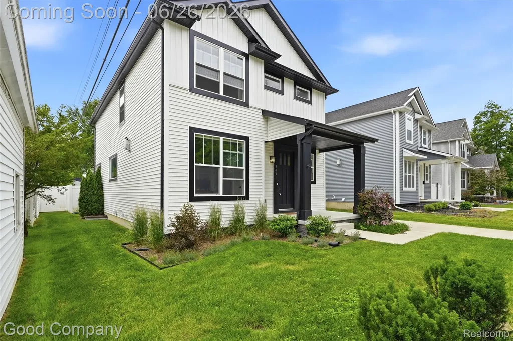 8431 Kenberton Drive Oak Park City MI 48237