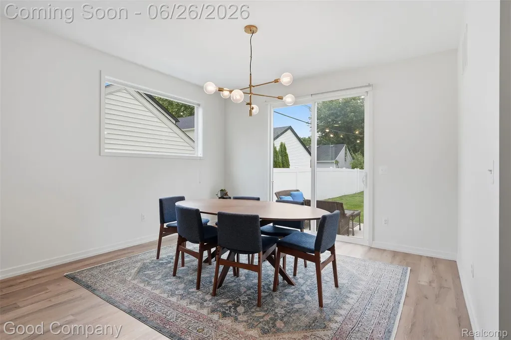 8431 Kenberton Drive Oak Park City MI 48237
