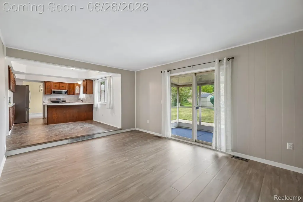6046 Wedgewood Road Canton Charter Township MI 48187