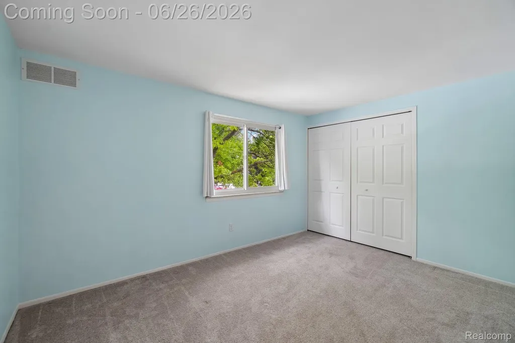 6046 Wedgewood Road Canton Charter Township MI 48187