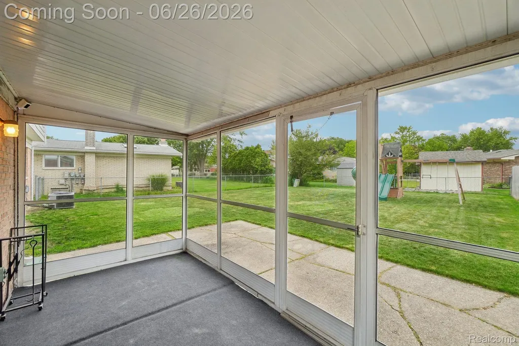 6046 Wedgewood Road Canton Charter Township MI 48187