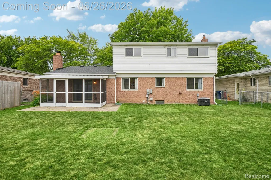 6046 Wedgewood Road Canton Charter Township MI 48187