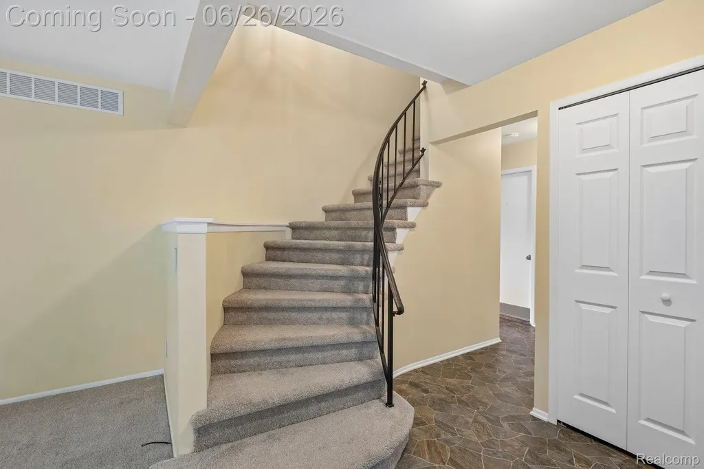 6046 Wedgewood Road Canton Charter Township MI 48187