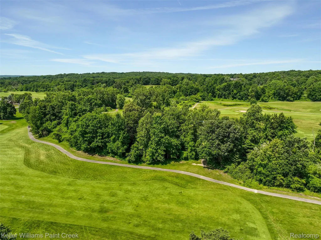 2100 Shane Court Addison Township MI 48370
