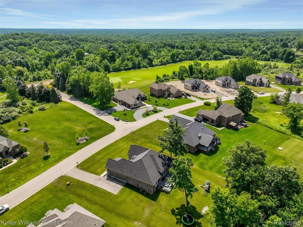 2100 Shane Court Addison Township MI 48370
