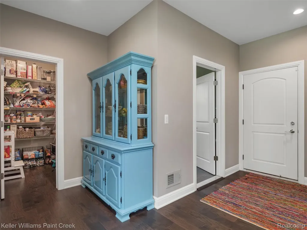 2100 Shane Court Addison Township MI 48370