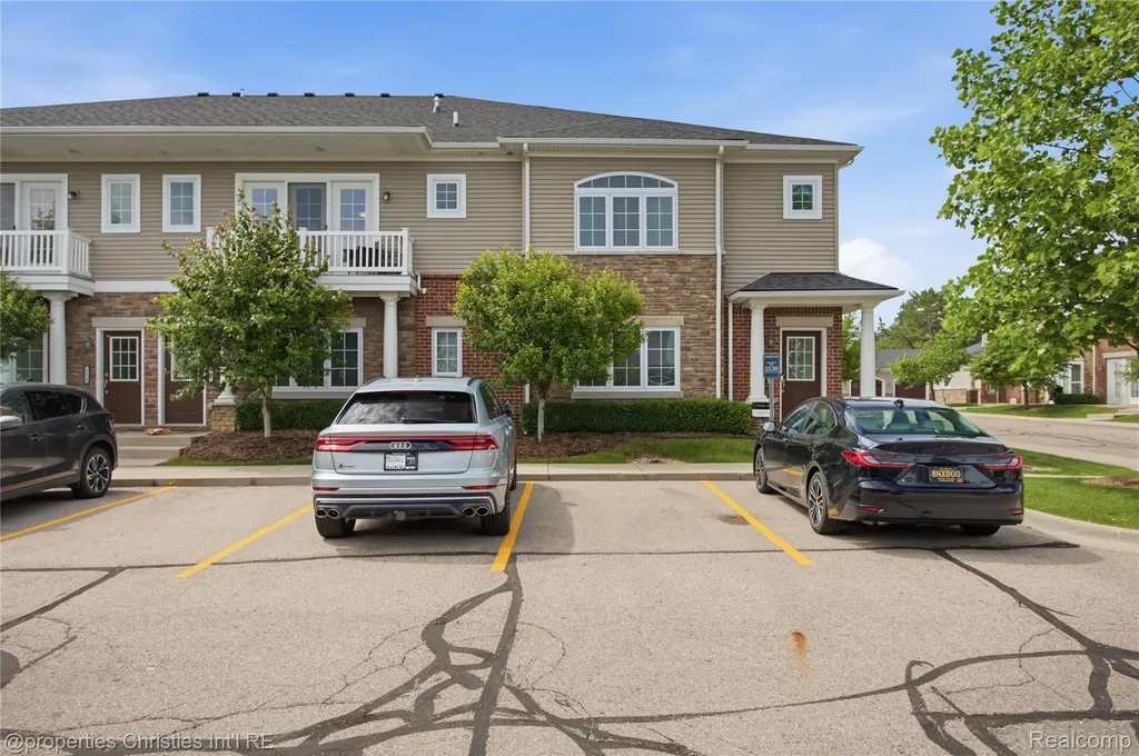 5530 Arbor Chase Drive Scio Township MI 48103