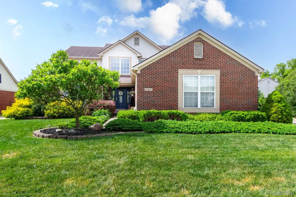 25065 Maxwell Lane Flat Rock City MI 48134