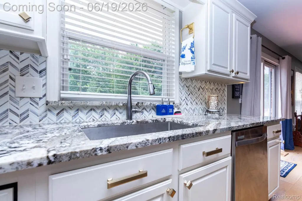 25065 Maxwell Lane Flat Rock City MI 48134
