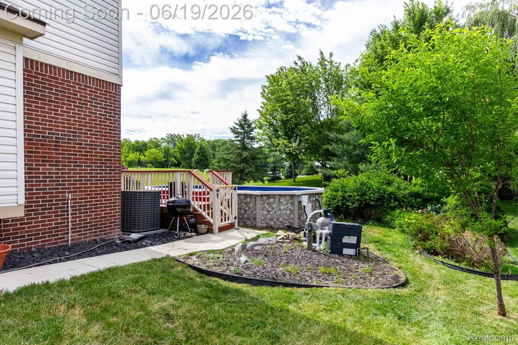 25065 Maxwell Lane Flat Rock City MI 48134