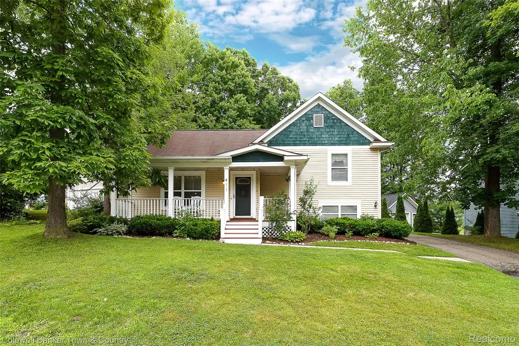 411 Springwell Lane Genoa Township MI 48843