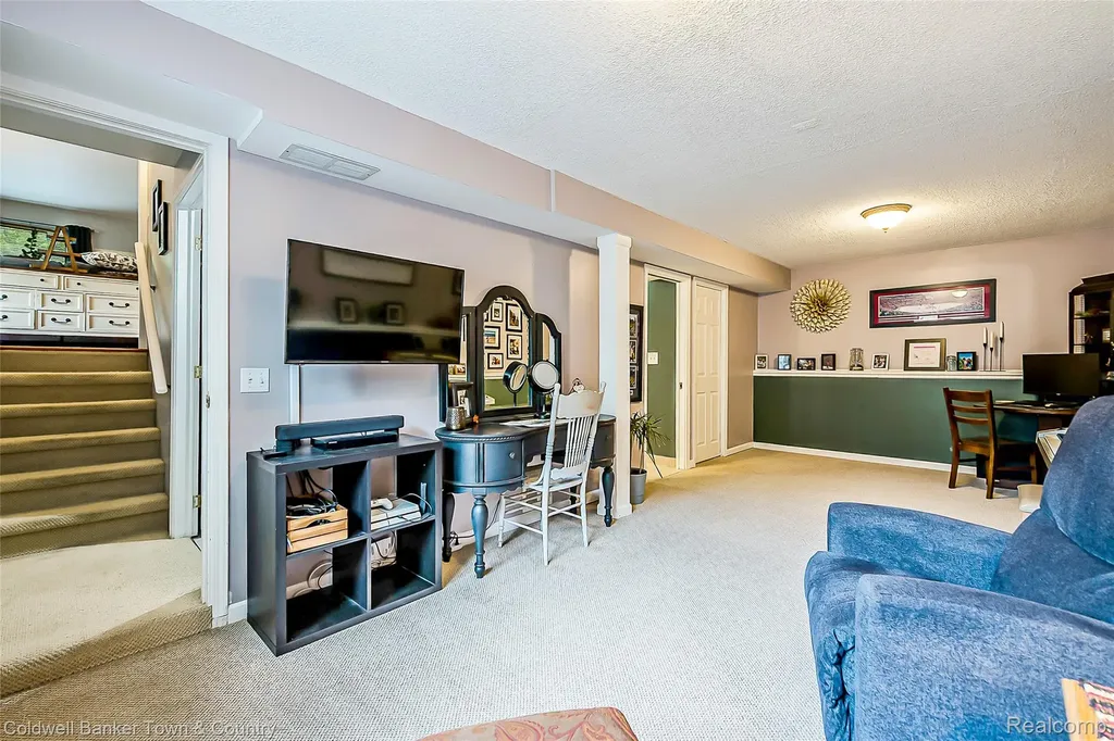 411 Springwell Lane Genoa Township MI 48843