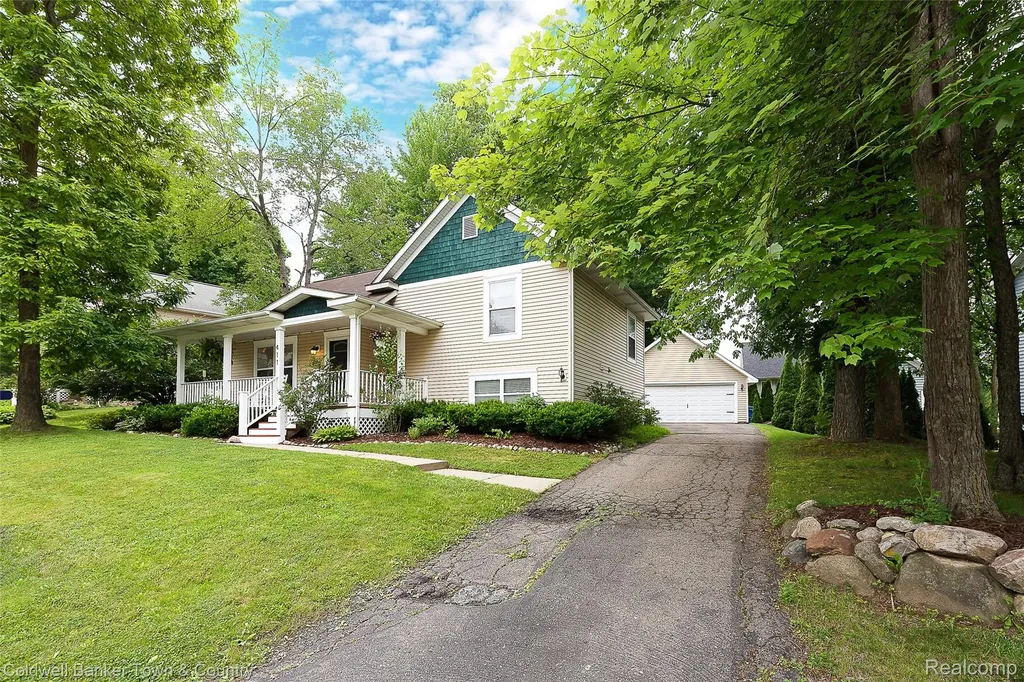 411 Springwell Lane Genoa Township MI 48843