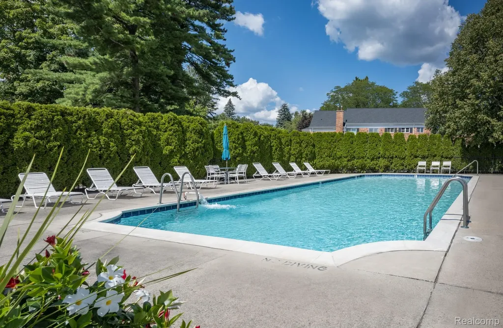 150 Billingsgate Court Bloomfield Hills City MI 48301