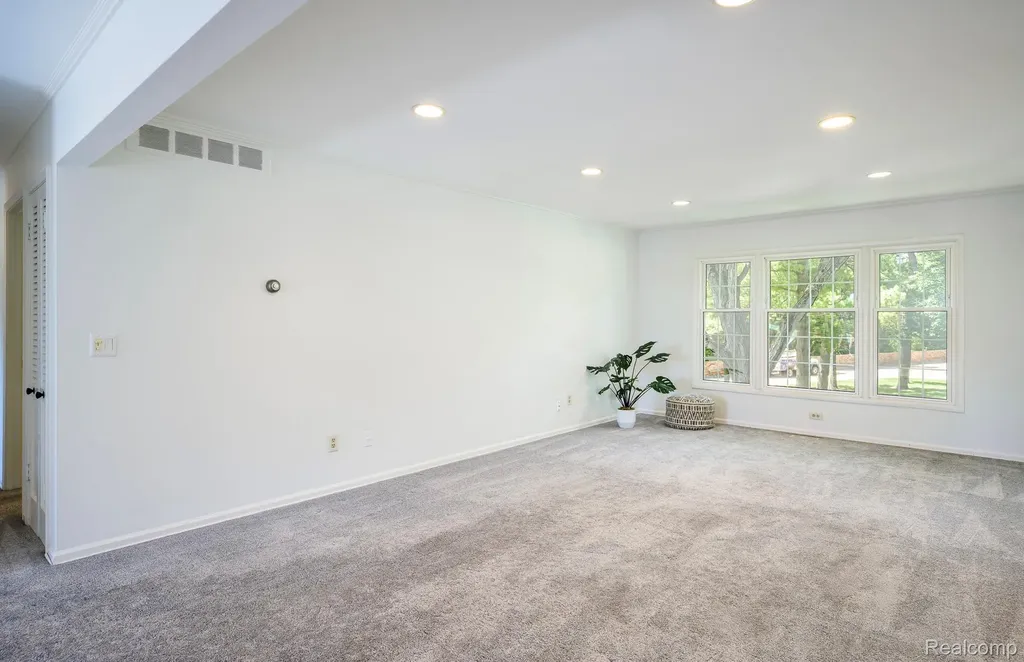 150 Billingsgate Court Bloomfield Hills City MI 48301