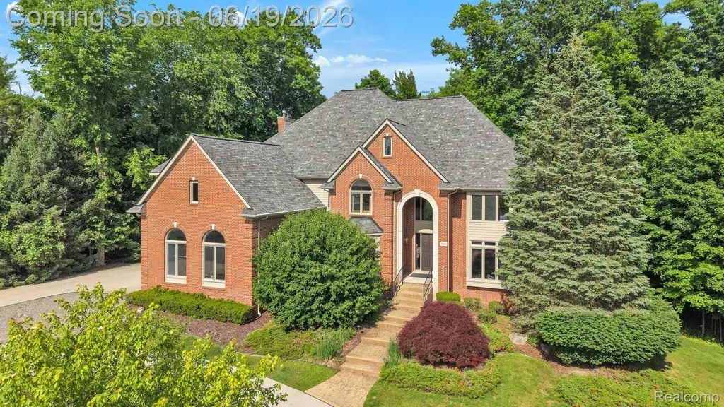 7061 Trailway Court West Bloomfield Charter Township MI 48322