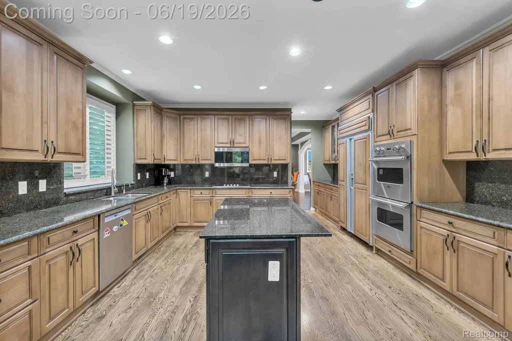 7061 Trailway Court West Bloomfield Charter Township MI 48322
