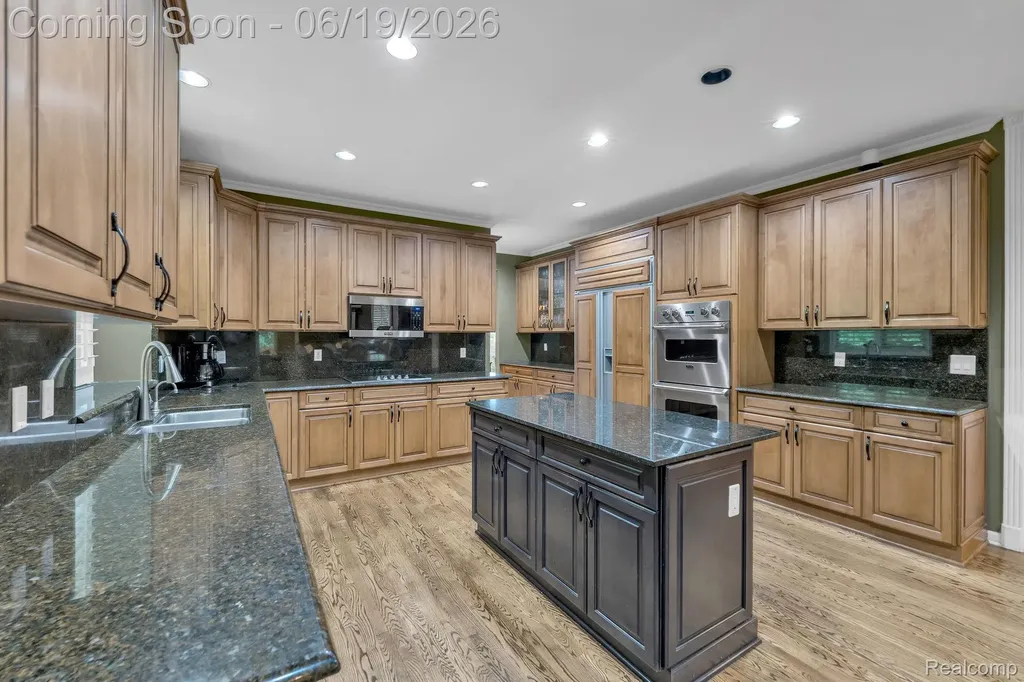 7061 Trailway Court West Bloomfield Charter Township MI 48322