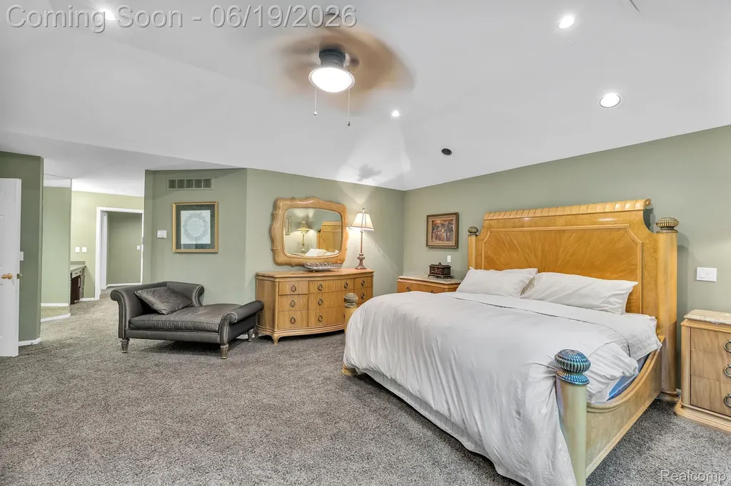7061 Trailway Court West Bloomfield Charter Township MI 48322