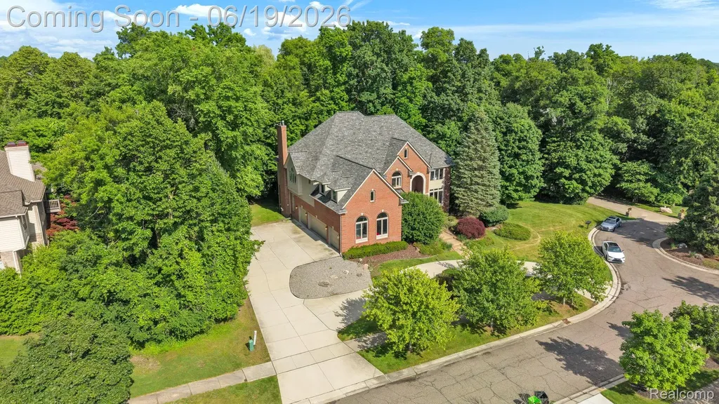 7061 Trailway Court West Bloomfield Charter Township MI 48322