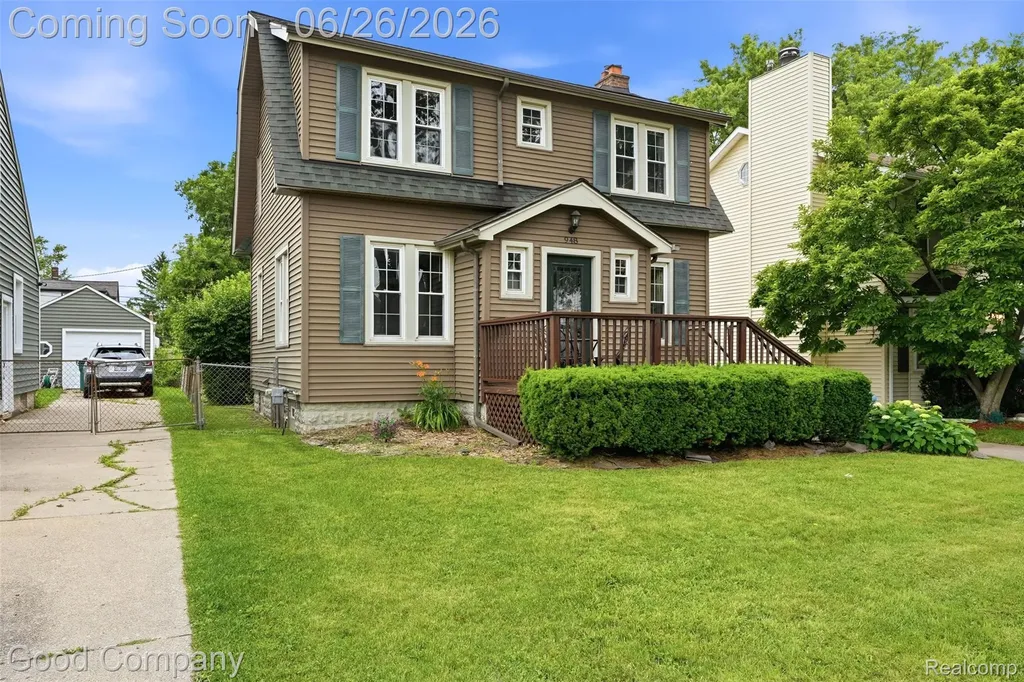 948 Cambridge Road Berkley City MI 48072