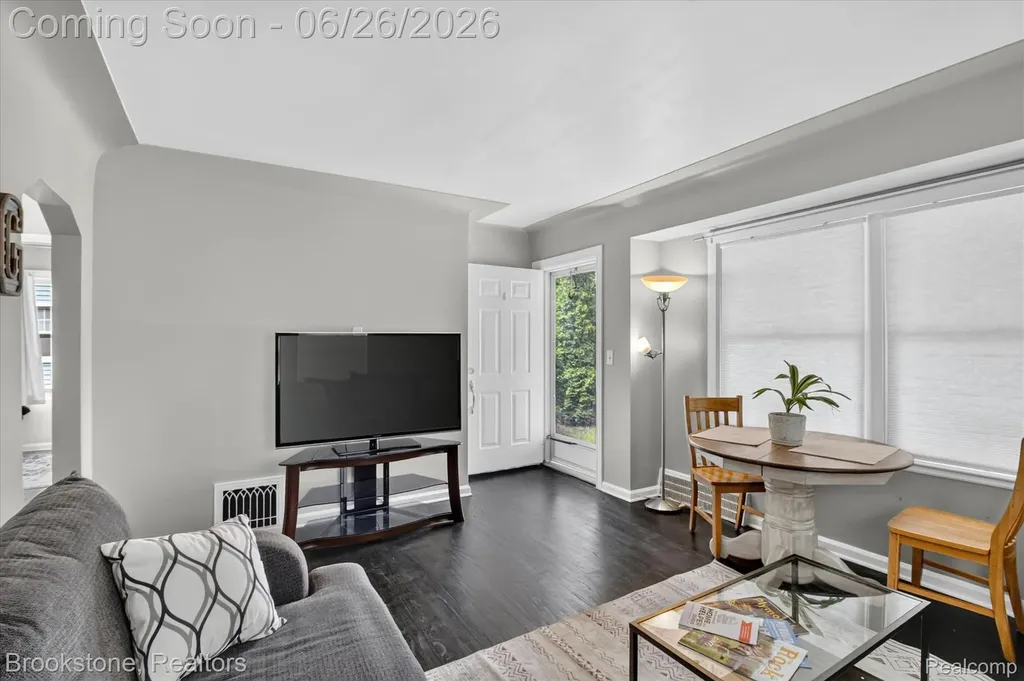 764 Adams Street Plymouth City MI 48170