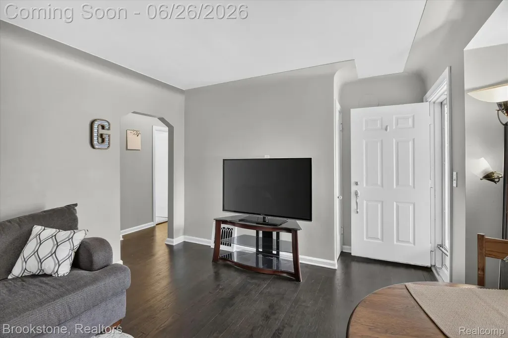 764 Adams Street Plymouth City MI 48170