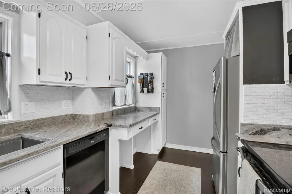 764 Adams Street Plymouth City MI 48170