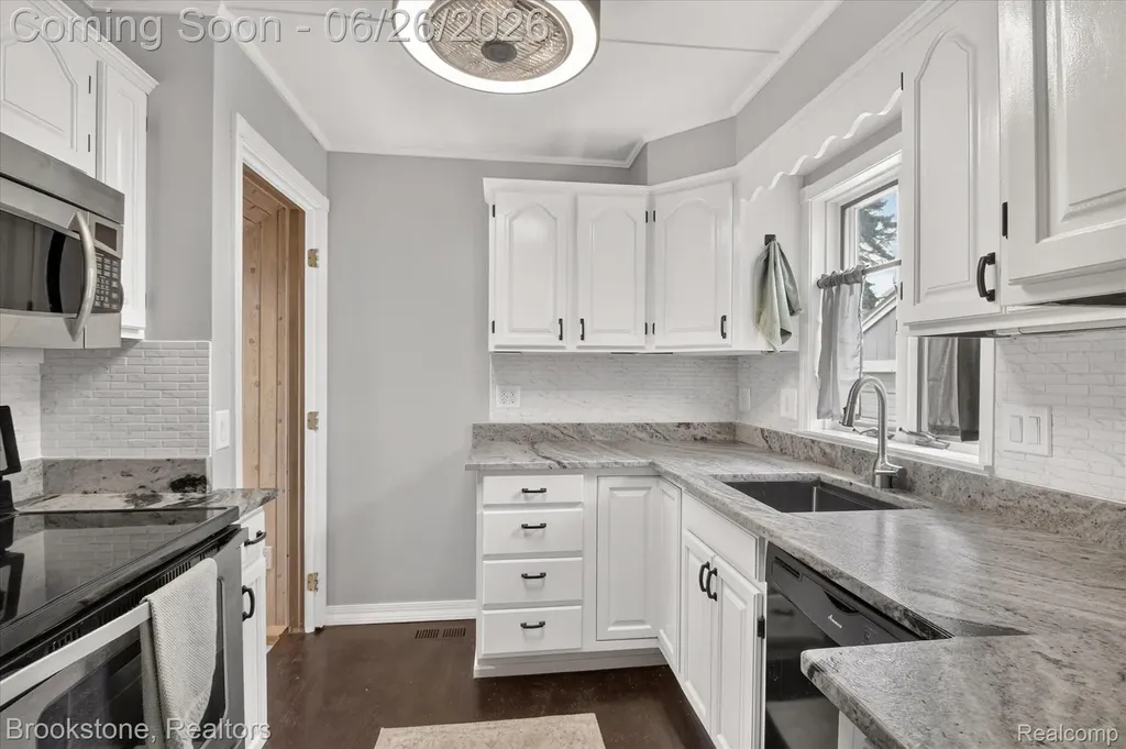 764 Adams Street Plymouth City MI 48170