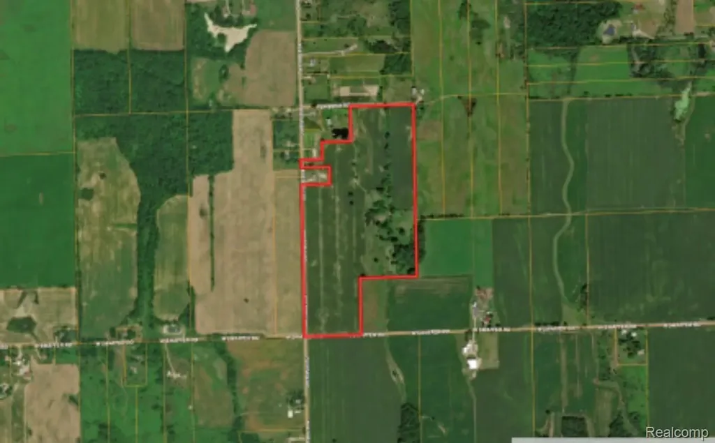 7451 Fostoria Road Watertown Township MI 48744
