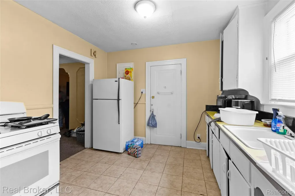 14817 Forrer Street Detroit City MI 48227